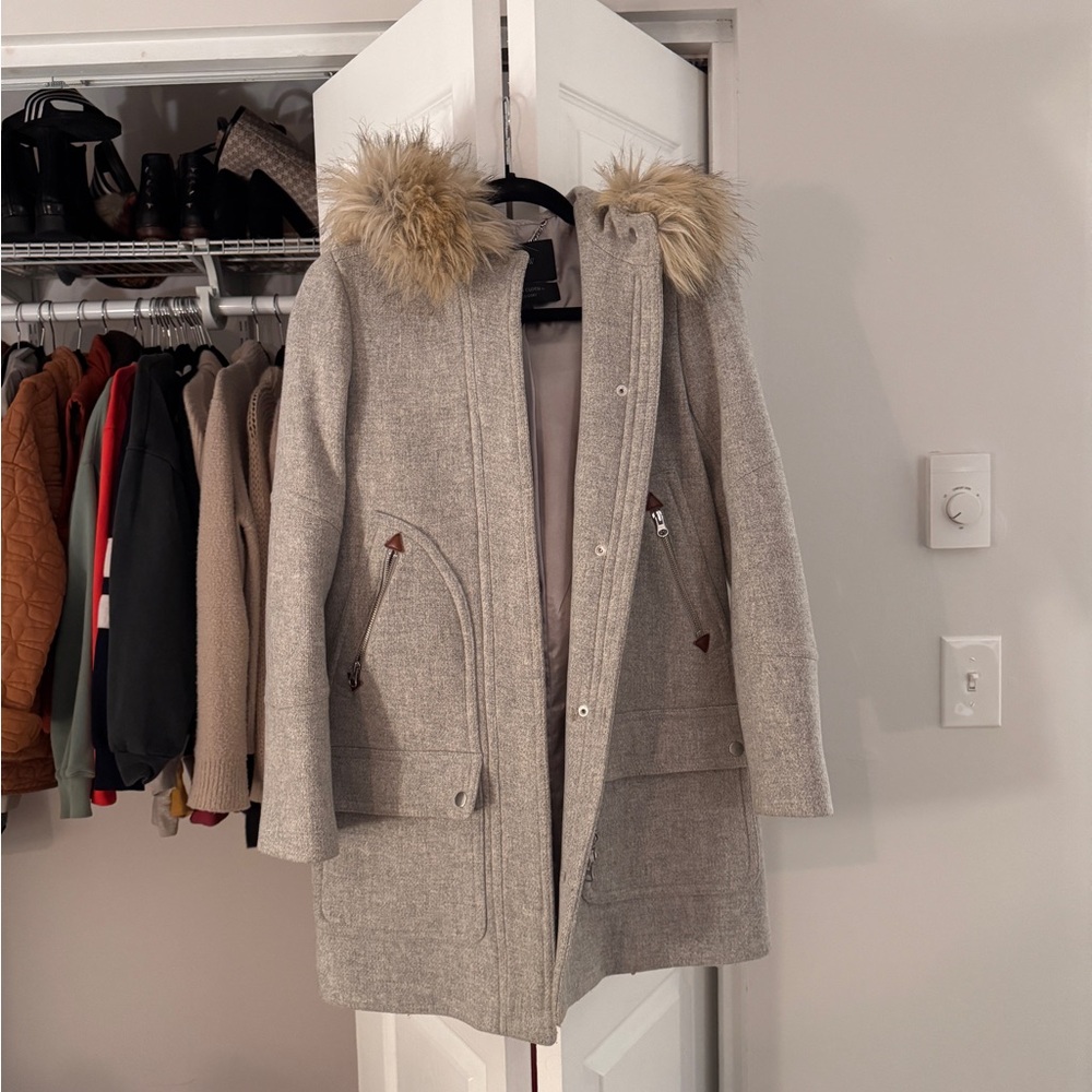 Stylish Gray Coat with Faux Fur Hood